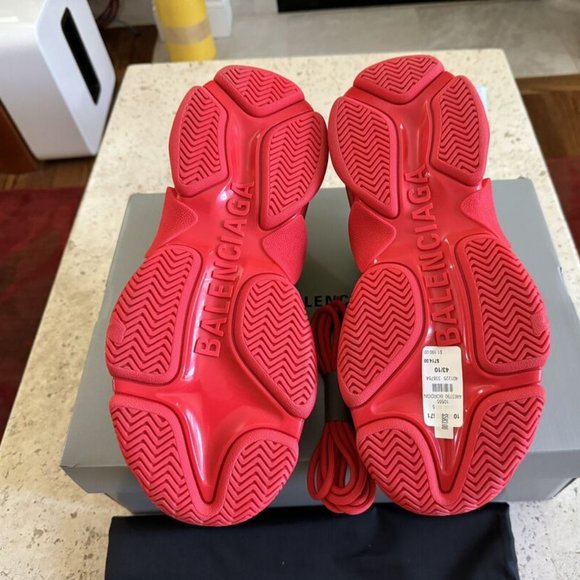BALENCIAGA TRIPLE S ALLOVER LOGOTYPE 42 (US 9) BRAND NEW IN-BOX! - Picture 10 of 13